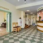 Sowa Hotel 2*